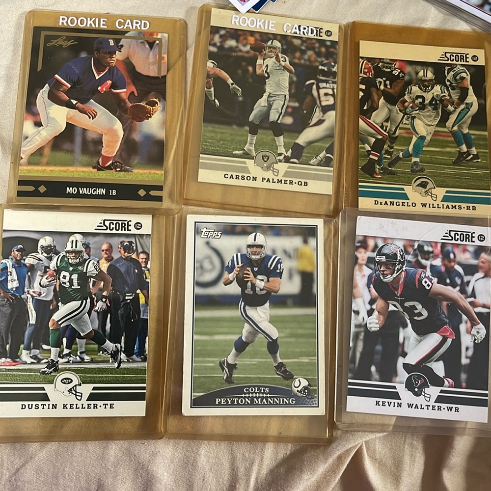 Lot of baseball cards